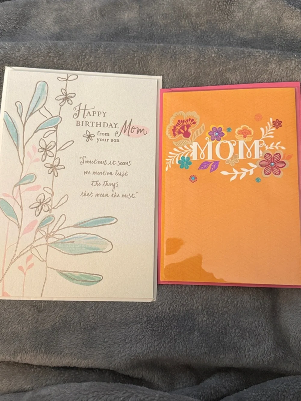 🌻 Bundle of 2 Hallmark Happy Birthday Mom Cards